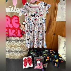 GU Bow Co parks dress w/accessories
